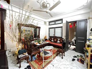 9,6 tỷ  phân lô 50m ra mặt phố, dt 35m2, mt 5m, ngõ thông ba bác tránh, dân xây vuông đẹp