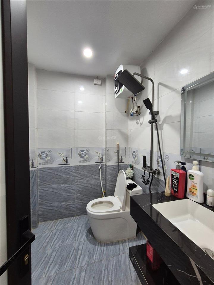 Mặt ngõ nông, trước nhà 3m, thông gần ô tô, dt 34m2, mt 3,5m, chỉ 6,6 tỷ dân xây qh ổn định