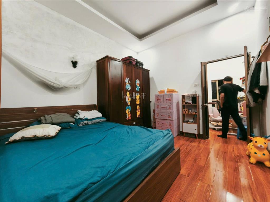 Mặt ngõ nông, trước nhà 3m, thông gần ô tô, dt 34m2, mt 3,5m, chỉ 6,6 tỷ dân xây qh ổn định