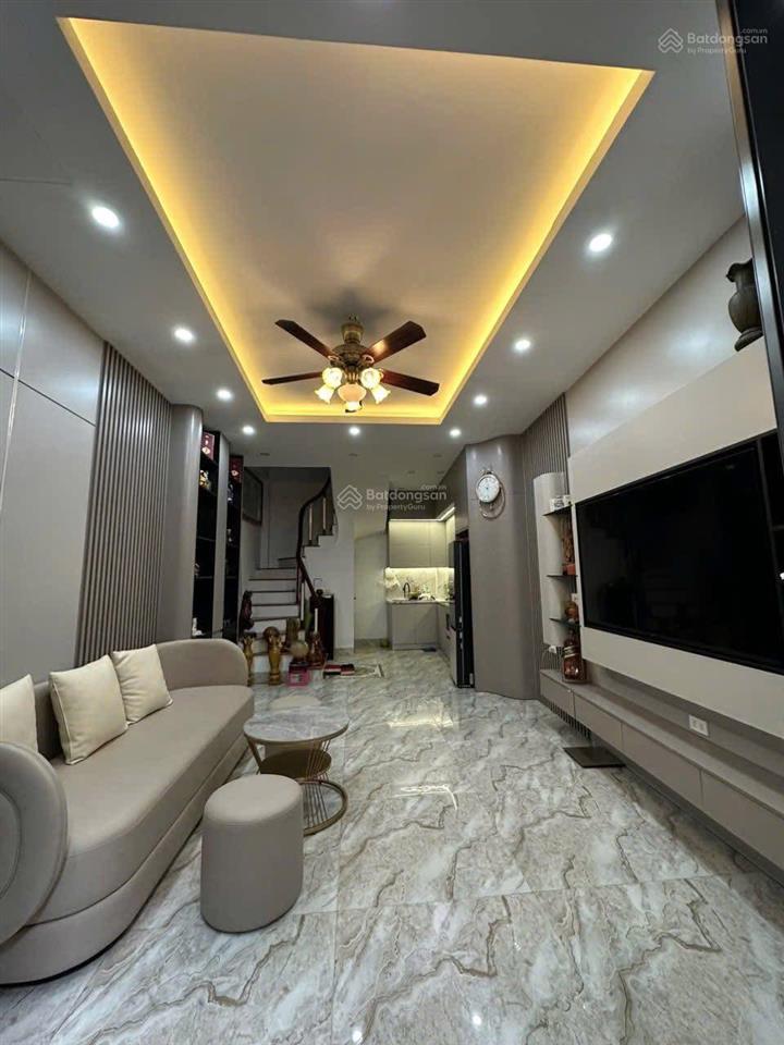 9,5 tỷ  ô tô đỗ ngày đêm, chỉ 30m ra măt phố, thông tứ phía, dt 35m2, thương lượng sâu
