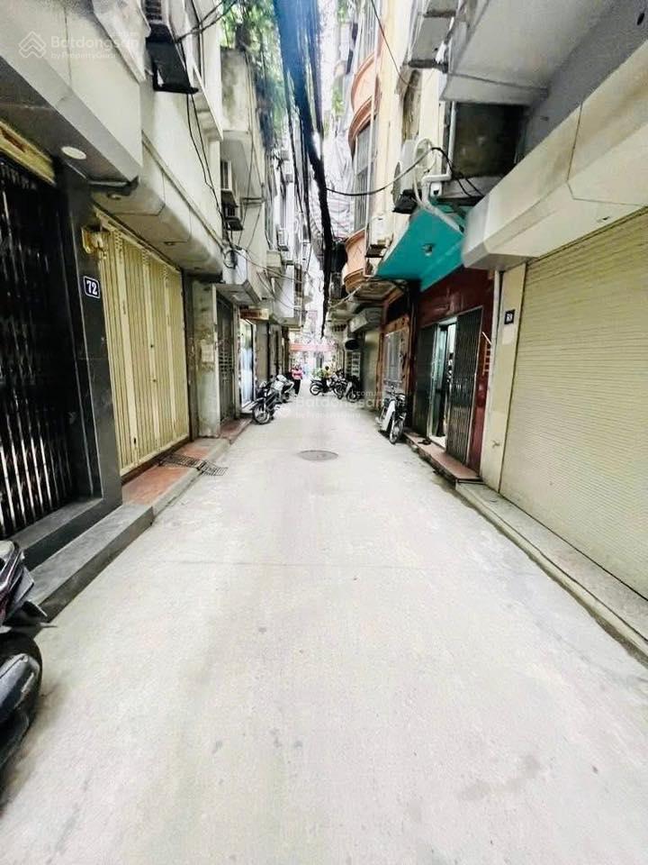 9,5 tỷ  ô tô đỗ ngày đêm, chỉ 30m ra măt phố, thông tứ phía, dt 35m2, thương lượng sâu