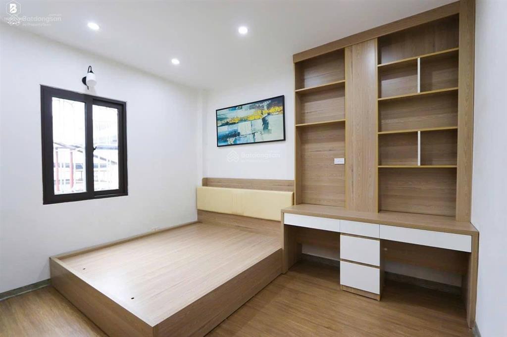 6,2 tỷ  dt 45m2*4t, mặt tiền 5m, ngõ nông thông, gần ô tô, dân xây sổ đẹp
