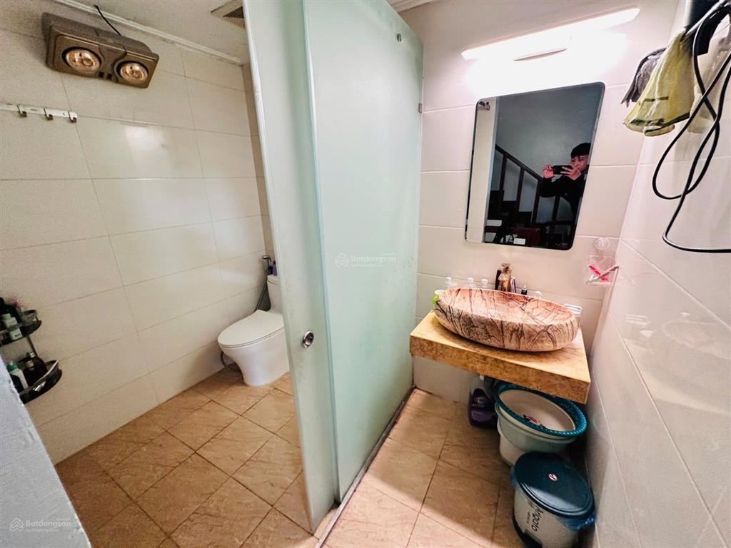8,85 tỷ  ô tô đỗ cửa, dt 45m2, mt 4,6m, nhà 2 mặt ngõ thông vòng quanh, sát phố cổ