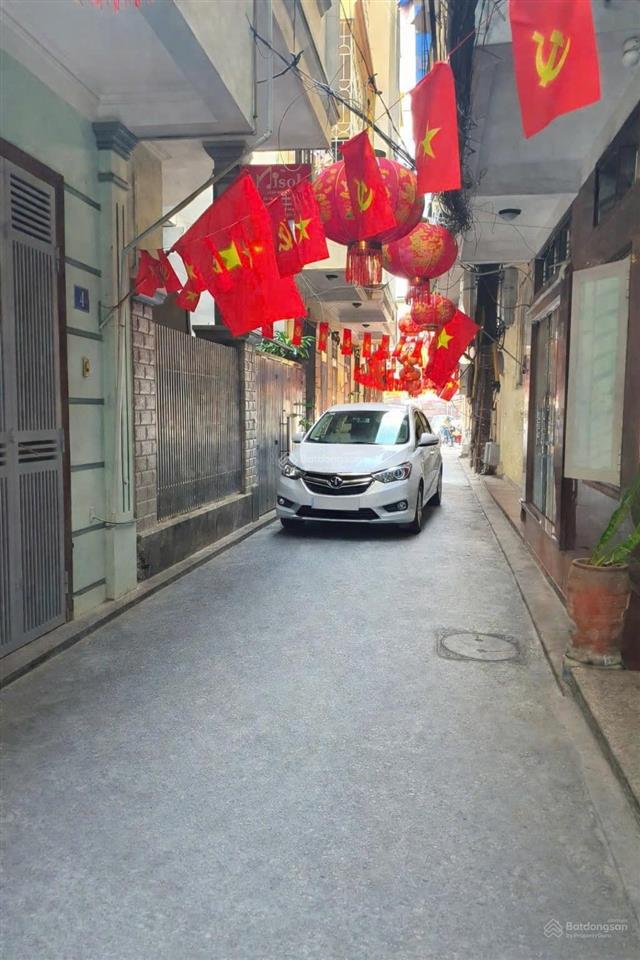 8,85 tỷ  ô tô đỗ cửa, dt 45m2, mt 4,6m, nhà 2 mặt ngõ thông vòng quanh, sát phố cổ