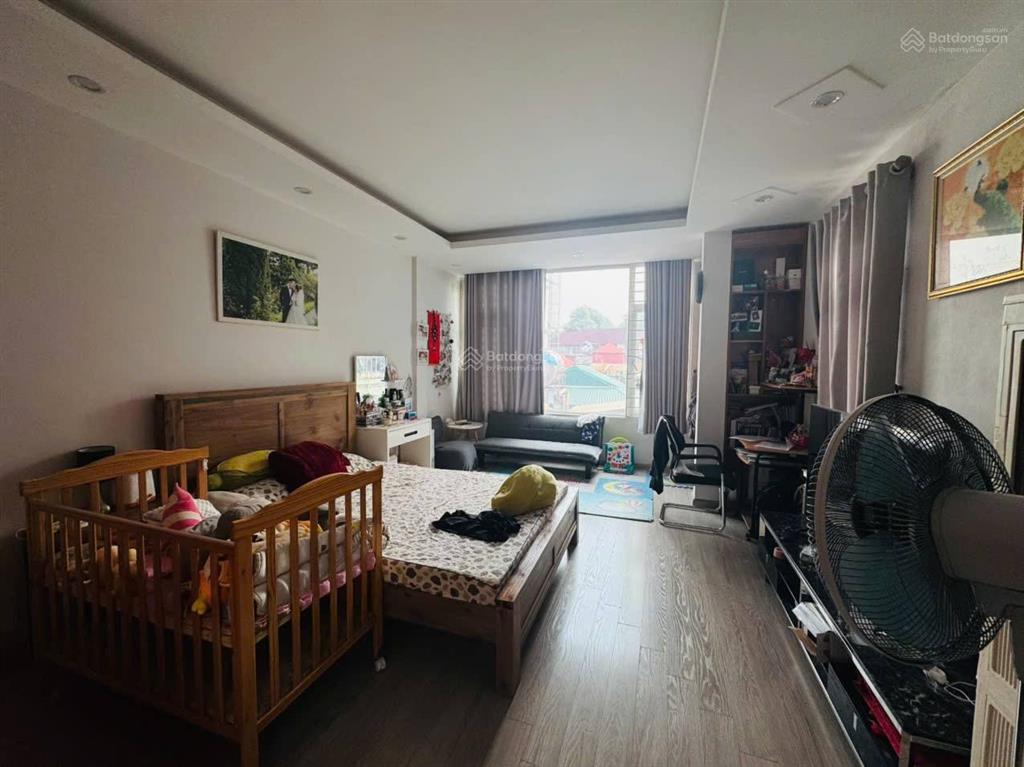 Lô góc, ngõ nông rộng, 30m ra mp ô tô tránh, dt 42m2*5t, mt 4m, 10,1 tỷ dân xây