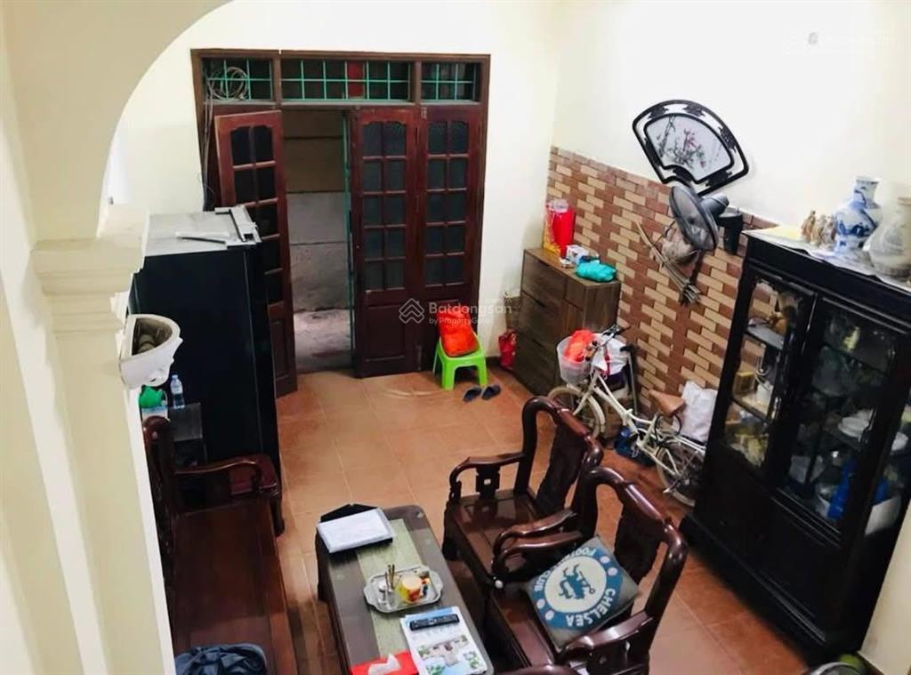 7 tỷ  ba gác tránh, thông tứ phía gần phố, dt 32m2, dân xây sổ đẹp, qh ổn định