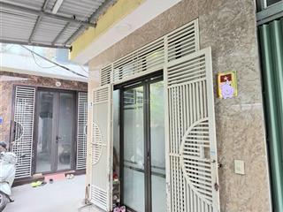 6,6 tỷ  lô góc ngõ thông kinh doanh, dt 32m2, mt 3,5m, ba gác phi vòng quanh