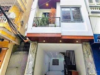 7,9 tỷ  lô góc ô tô thông vòng quanh, dt 32m2*5t, mt 3,8m, gần phố, nhà đẹp ban công xinh