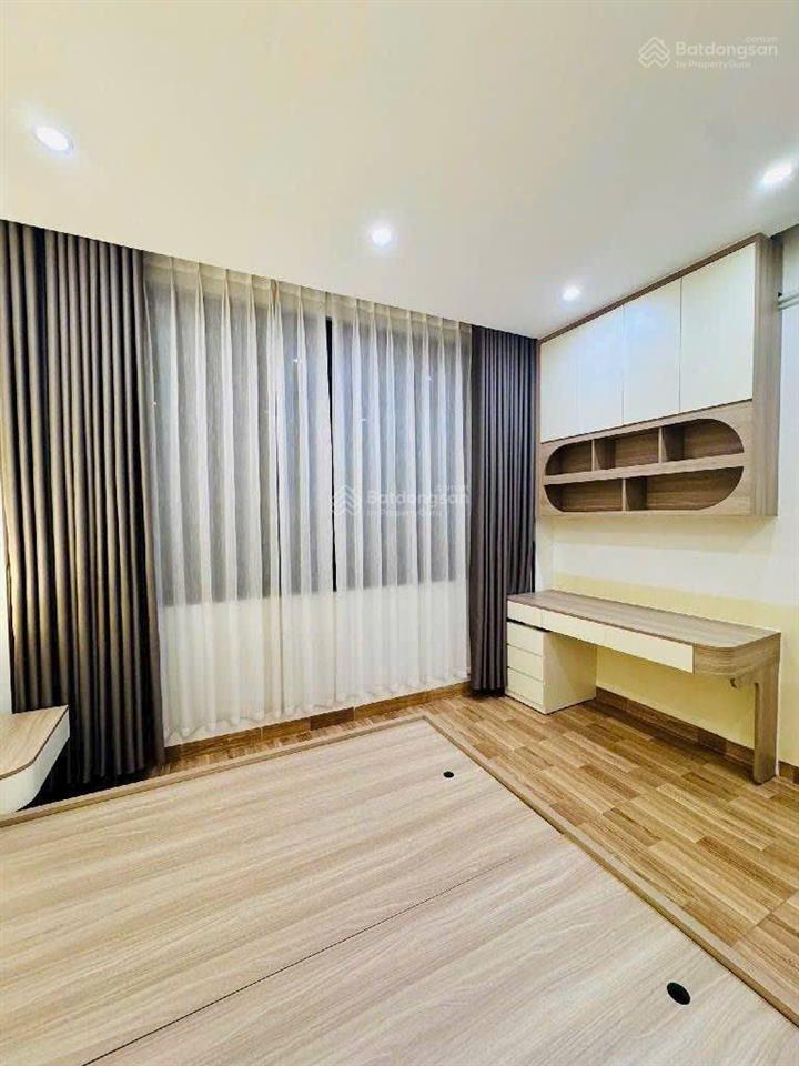 7,6 tỷ  5m ra ô tô, dt 35m2*4t, mt 4m, ba gác phi thông tứ tung, sổ vuông phân lô