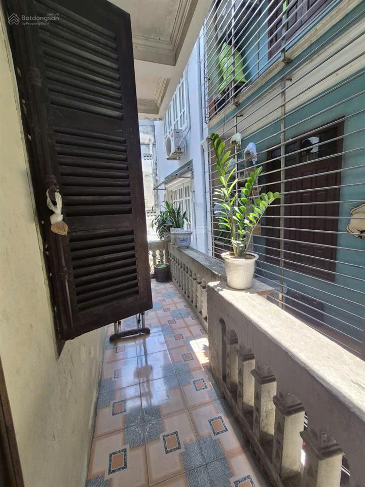 4,8 tỷ  lô góc 25m2*4t, ngõ thông gần phố, nhà dân xây (f0), sổ vuông qh ổn định