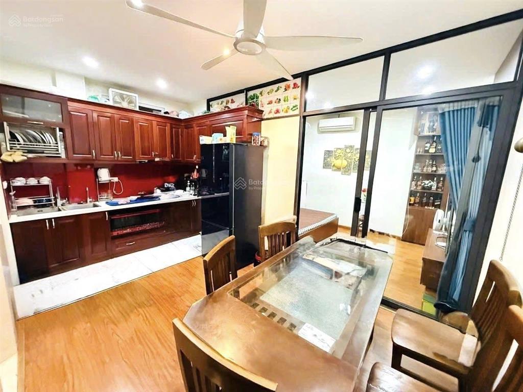 Lô góc mặt phố 6t thang máy, dt48m2, mt 5,1m, vỉa hè 5m kd bất chấp, chào 24,8 tỷ