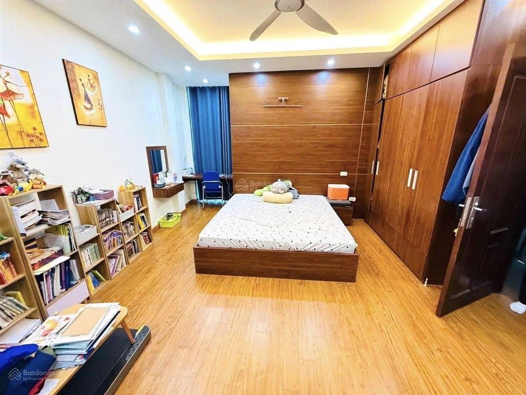 Lô góc mặt phố 6t thang máy, dt48m2, mt 5,1m, vỉa hè 5m kd bất chấp, chào 24,8 tỷ