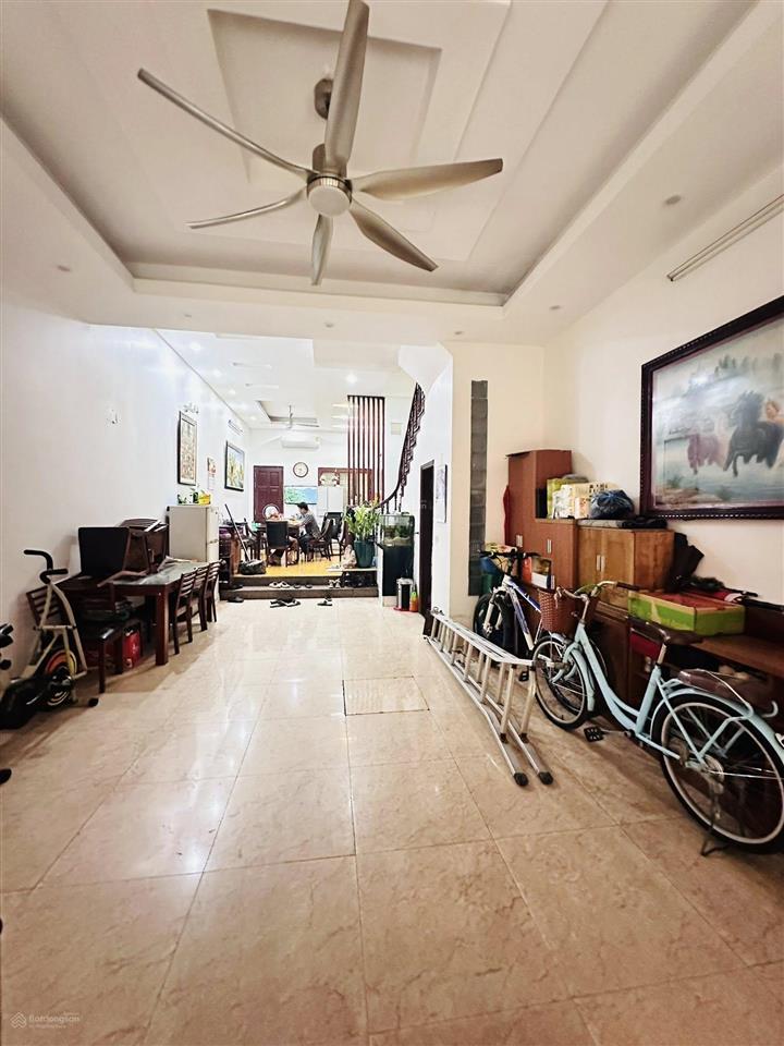 23 tỷ  phân lô 2 mặt ô tô tránh, gara rộng, dt 70m2*5t, mt 5,5m, thông vòng quanh kd tốt