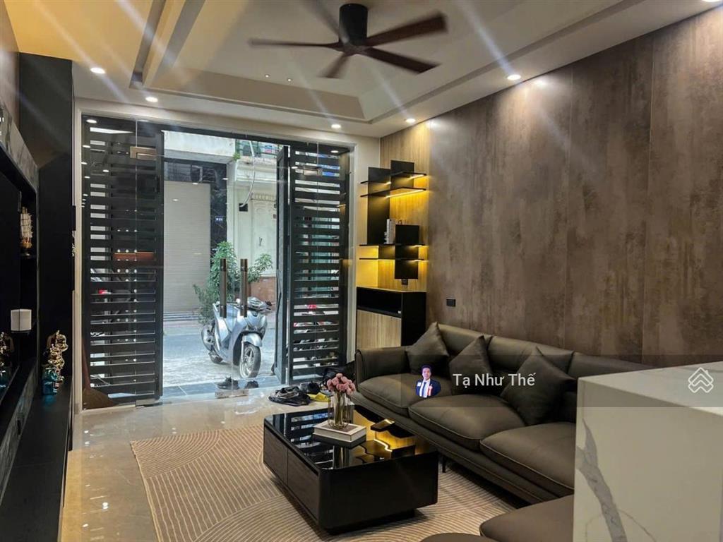 (hạ 4 tỷ) 32 tỷ hoàng cầu 86m2, ô tô tránh, mt 6m, 5t, kinh doanh cty/vp, gần phố, 30m ra quận uỷ