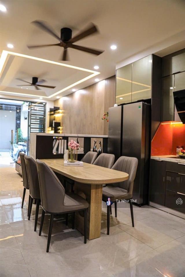 (hạ 4 tỷ) 32 tỷ hoàng cầu 86m2, ô tô tránh, mt 6m, 5t, kinh doanh cty/vp, gần phố, 30m ra quận uỷ