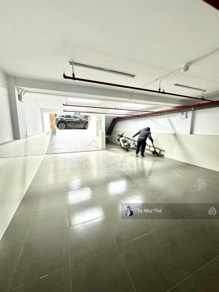 Bán toà văn phòng mặt phố phố lê trọng tấn  110m2  9t thang máy có hầm mặt tiền 6m vỉa hè rộng