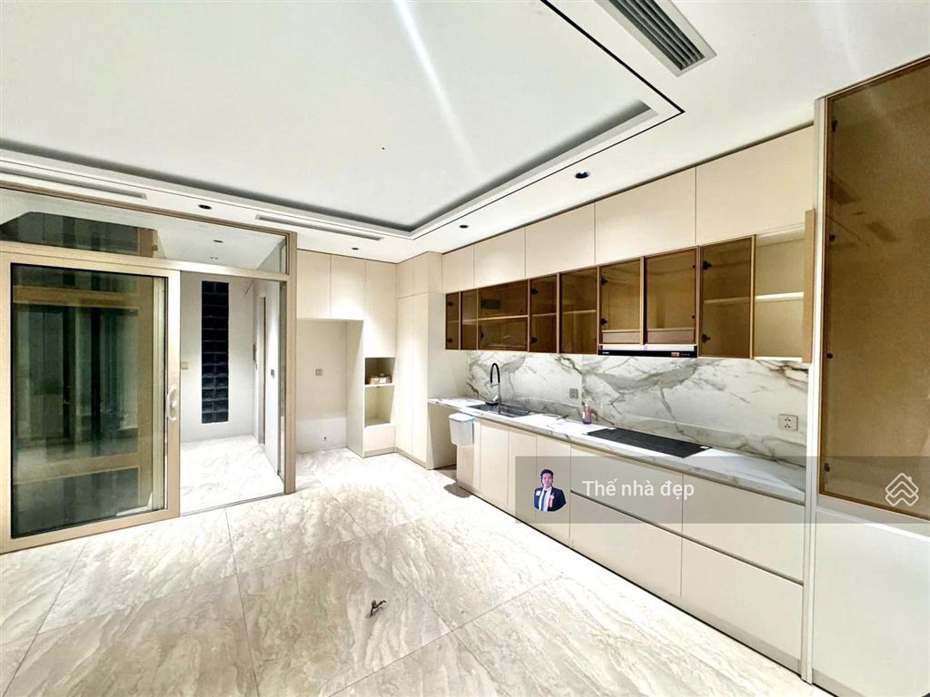 (hạ 1tỷ) 10.8 ỷ thái hà giá hời, gần phố 56m2, 4 tầng, 2 thoáng trước sau, dân xây, mt 4m lên tầng