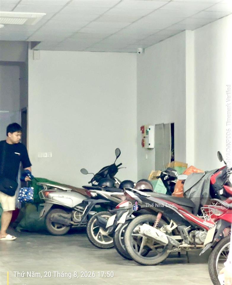 Hạ 5 tỷ, 42 tỷ toà văn phòng trung kính to 75m/85m2 ô tô tránh vỉa hè kd vp, 7t, mt 6m thang máy