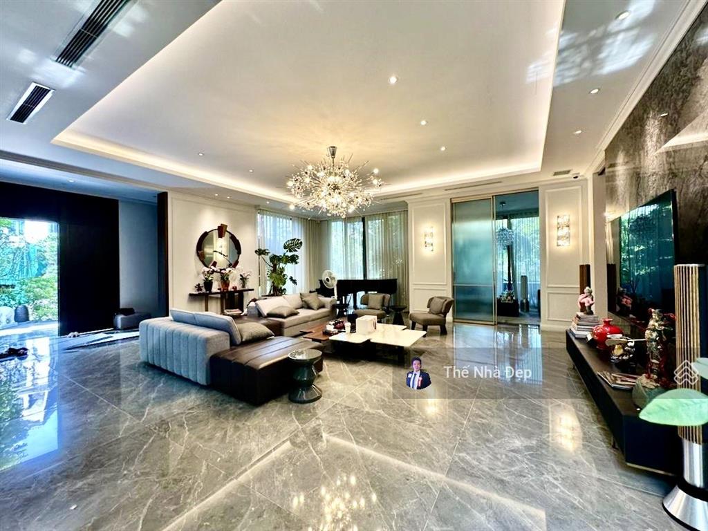 (hạ 10tỷ) 83tỷ biệt thự lô góc trung hoà 2mặt tiền 2thoáng 4 ôtô tránh kd vp/để ở 5t mt 20m, gần cv
