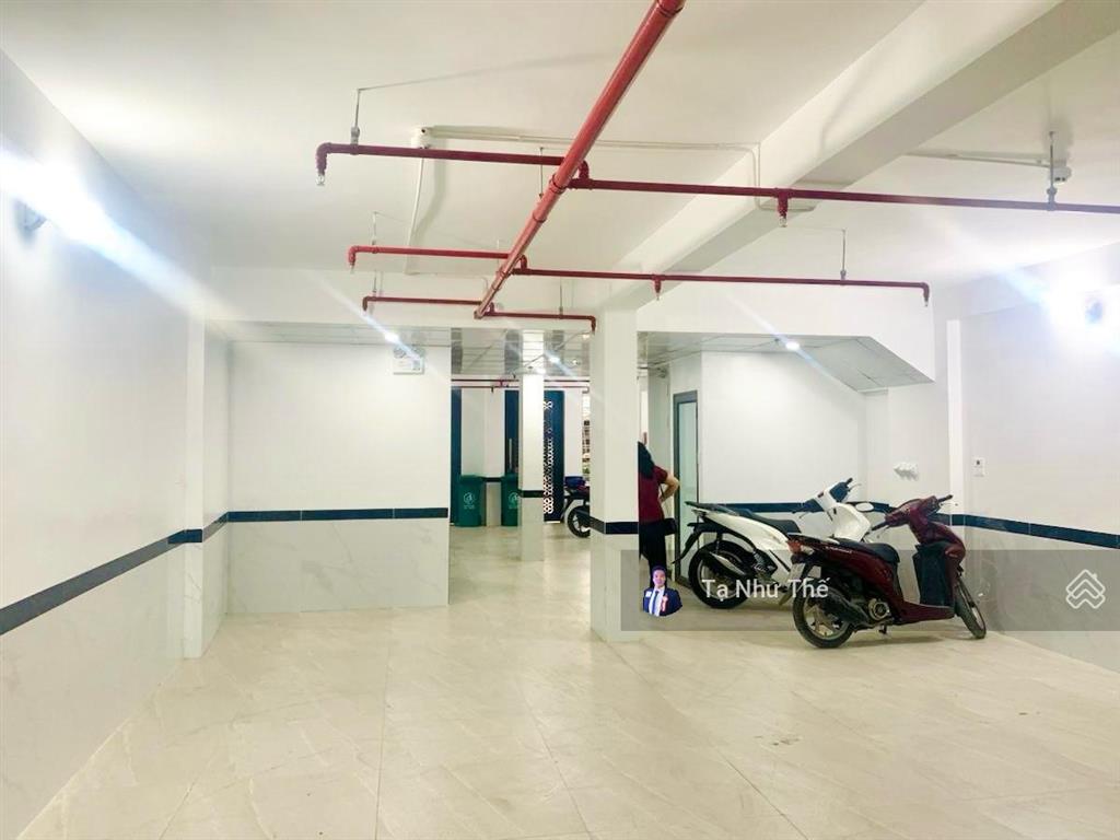 48 tỷ lô góc ccmn thái thịnh oto tránh 8t thang máy pccc 81m2 mt 5.8m 24ch kk, dòng tiền 1.8tỷ/năm