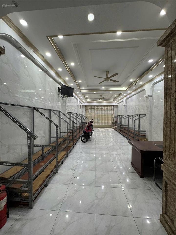 Nhà mặt tiền lê văn phan đoạn sầm uất