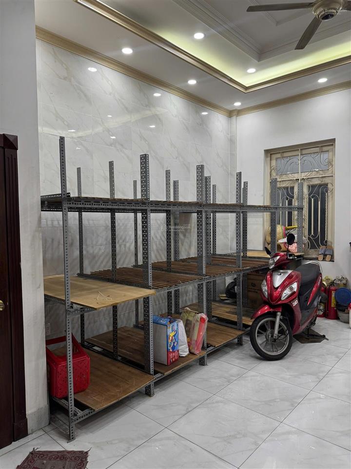 Nhà mặt tiền lê văn phan đoạn sầm uất