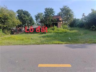 Mặt tiền đuòng xe công .chạy.bán kín 1km.đầy đủ tiện ít