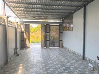 .bán nhà tân thông hội .xã củ chi. ..cách trường tiểu học tân phú trung chỉ 500m, đầy đủ tiện ich