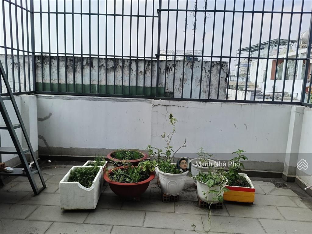 Bán nhà lô góc trịnh đình trọng phú trung tân phú hxh thông 5 tầng 9.9t tl