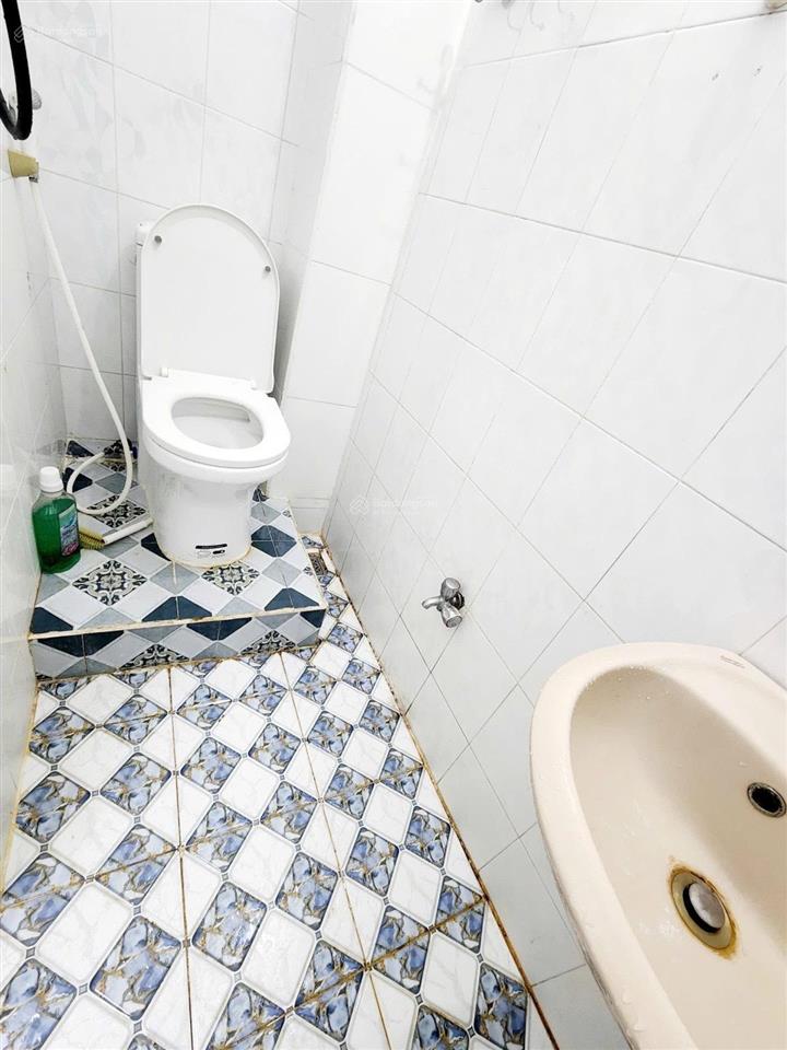 Bán nhà trần văn quang p.10 tân bình 23m2(2.4x9.5)  3 tầng 3,39t tl