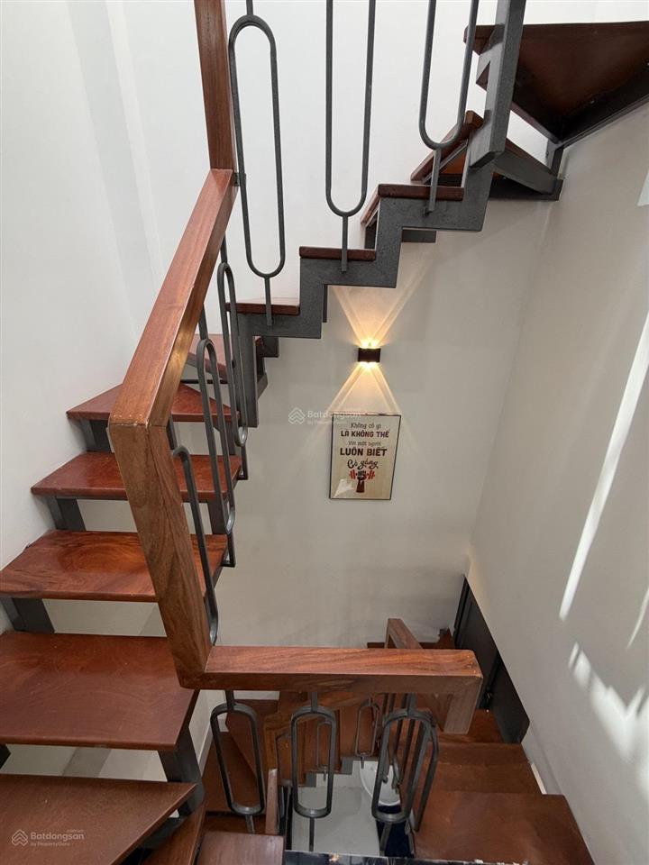 Bán nhà nguyễn tri phương q.10 3 tầng nở hậu full nt 4,75t tl