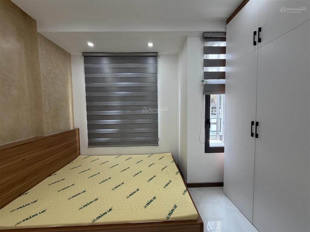 Bán nhà nguyễn tri phương q.10 3 tầng nở hậu full nt 4,75t tl