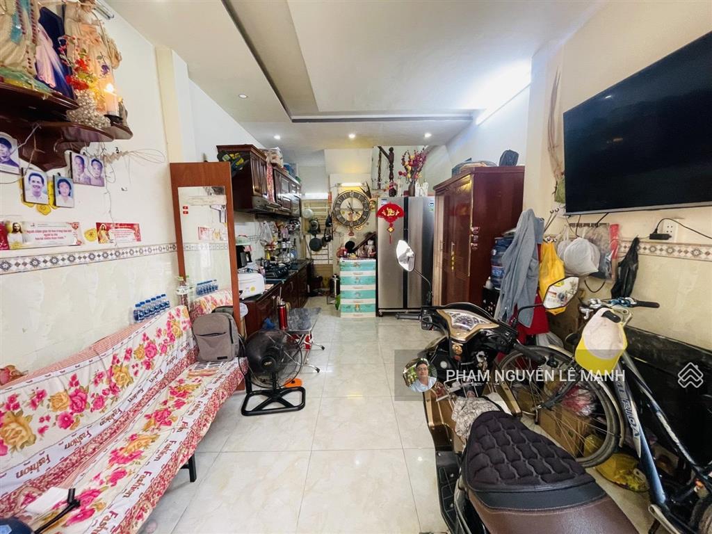 Bán nhà hưng hóa p6 tân bình hxh xe tải 3 tầng 2pn 3wc  5,6t tl