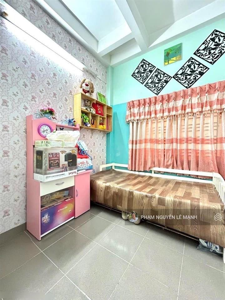Bán nhà âu cơ p10 tân bình hxh 49m(4x11) nở hậu 4.85  4 tầng  7,8t