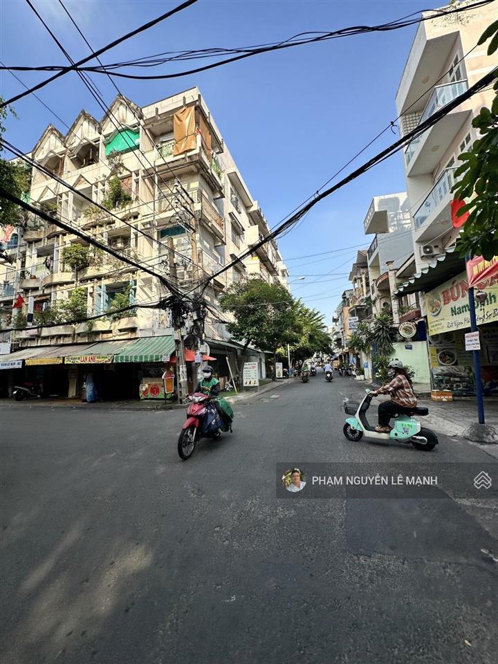 Nhà đẹp hxh ngay chợ vải phú thọ hòa 40m2(4x10m) 1 căn ra mặt tiền 5.5