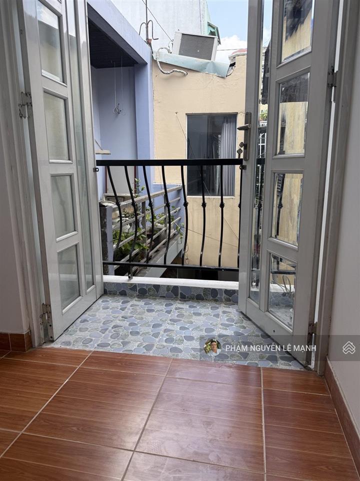 Bán nhà nguyễn trãi p.2 q.5 3 tầng sân thượng 35,8m2  5,5t tl