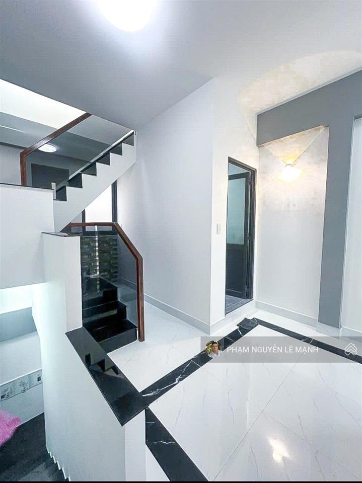 Bán nhà thái phiên p.2 q.11 43m2(3.8x 11.3)  3 tầng  7,08t tl