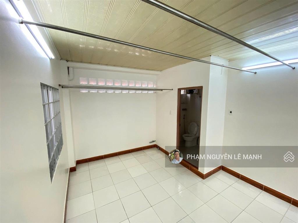 Bán nhà nguyễn chí thanh p.3 q.10 4,5x10 3 tầng  4pn 3wc 5,99t