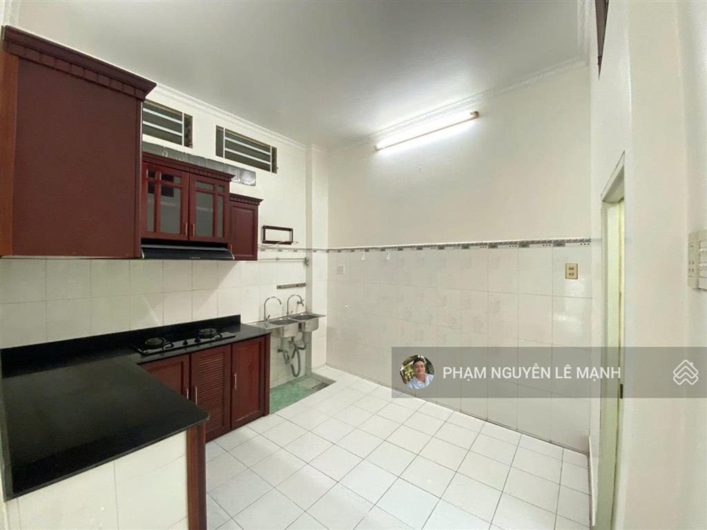 Bán nhà nguyễn chí thanh p.3 q.10 4,5x10 3 tầng  4pn 3wc 5,99t