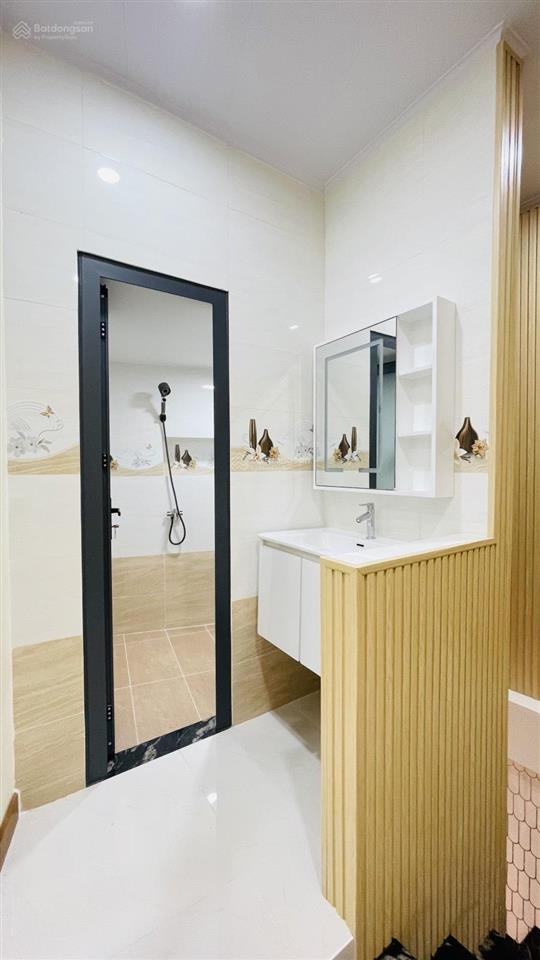 Bán nhà phú hòa p.8 tân bình 2 tầng 2pn 2wc 40m 5,4 tỷ tl