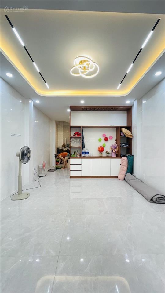 Bán nhà phú hòa p.8 tân bình 2 tầng 2pn 2wc 40m 5,4 tỷ tl