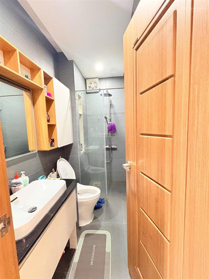 Bán nhà tứ hải p.6 tân bình lô góc mặt tiền kinh doanh 5 tầng 40m2