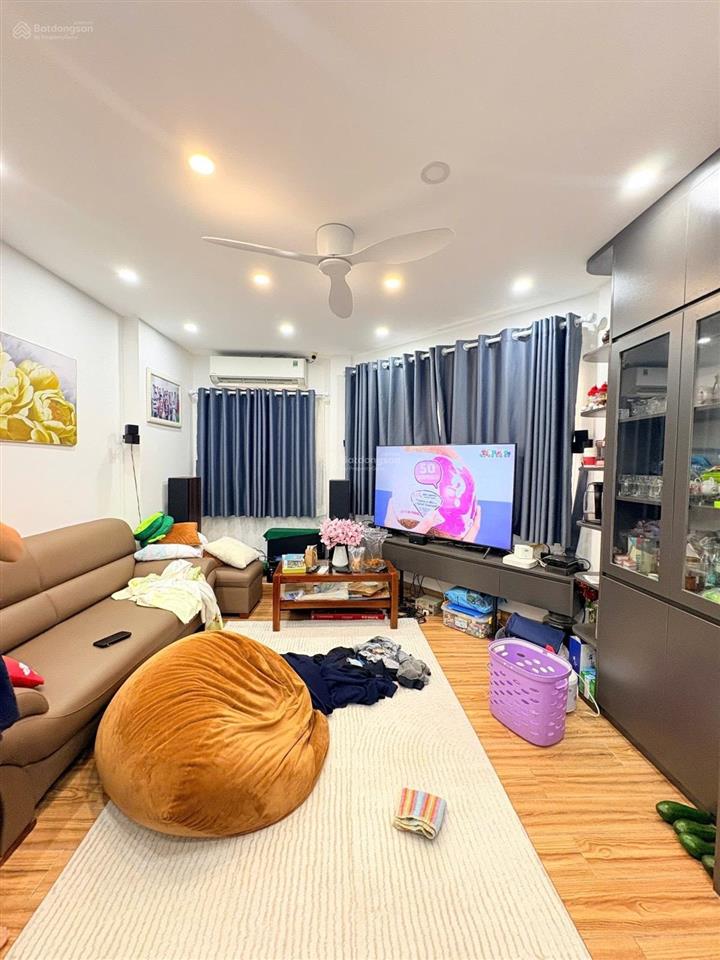 Bán nhà tứ hải p.6 tân bình lô góc mặt tiền kinh doanh 5 tầng 40m2