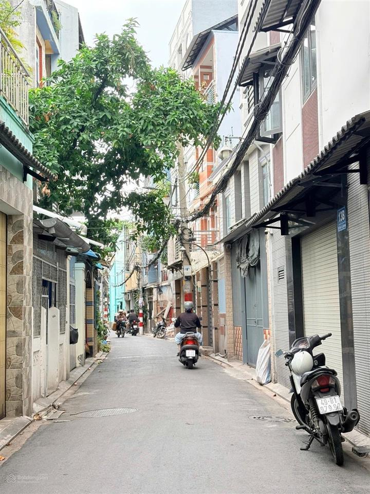 Bán nhà tứ hải p.6 tân bình lô góc mặt tiền kinh doanh 5 tầng 40m2