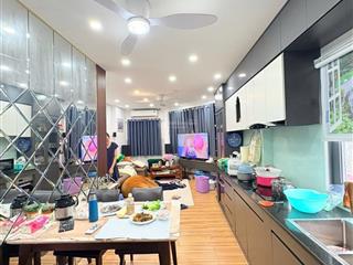 Bán nhà tứ hải p.6 tân bình lô góc mặt tiền kinh doanh 5 tầng 40m2