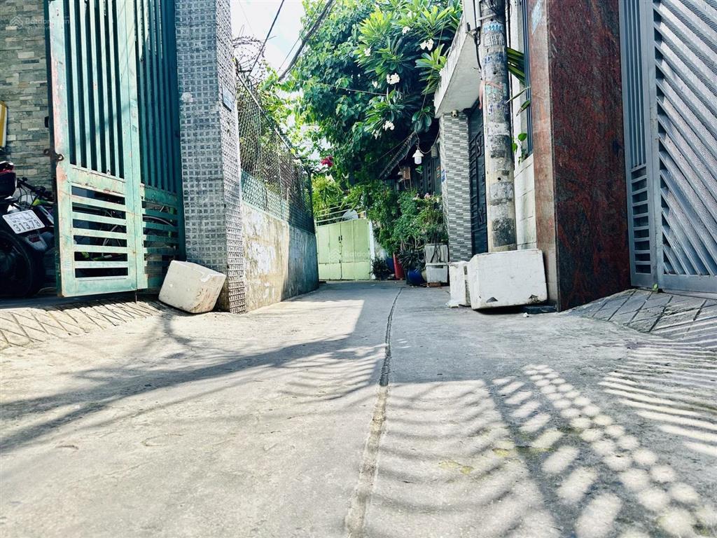 Bán nhà phạm văn hai, p.3, tân bình. hẻm ô tô 59m  2 tầng btct, 7,3 tỷ tl