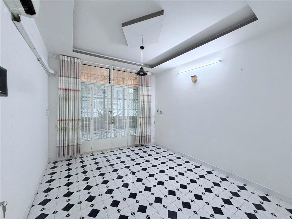 Bán nhà bùi thế mỹ p.10 tân bình 3 tầng 30m2 3pn 3wc 5t tl