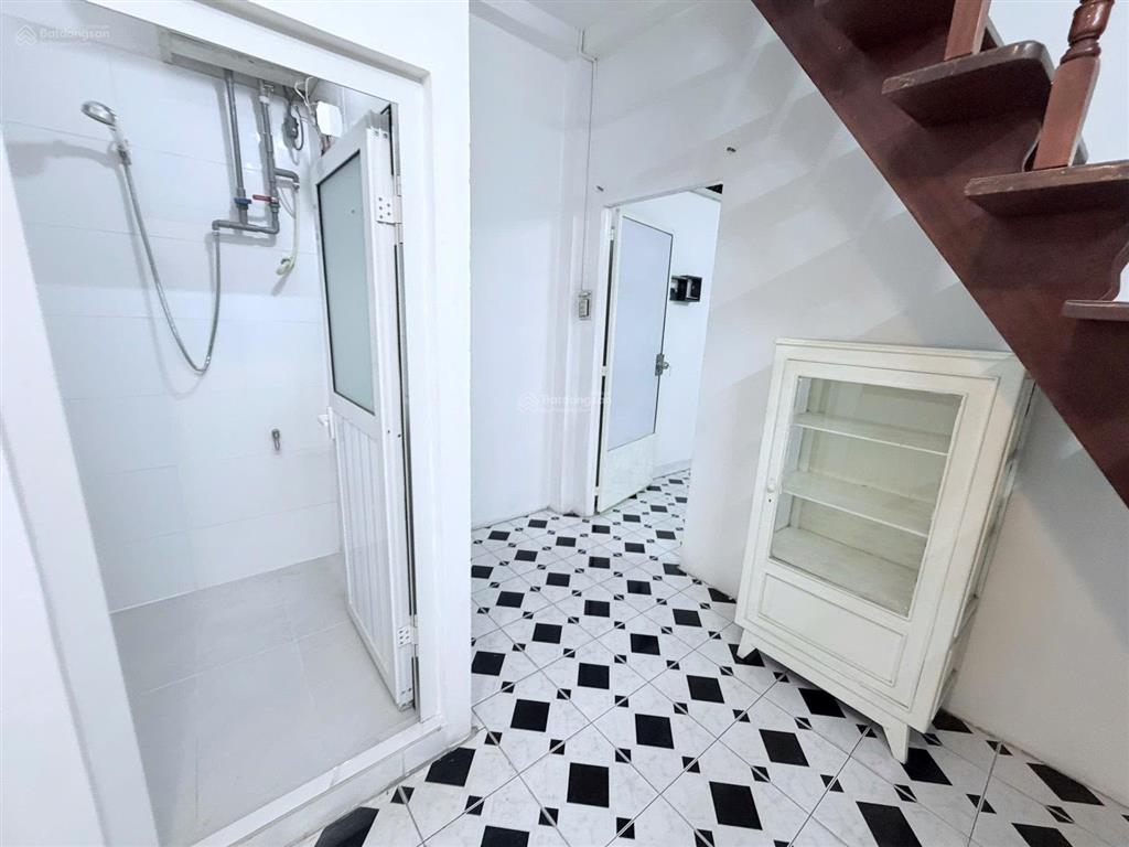 Bán nhà bùi thế mỹ p.10 tân bình 3 tầng 30m2 3pn 3wc 5t tl