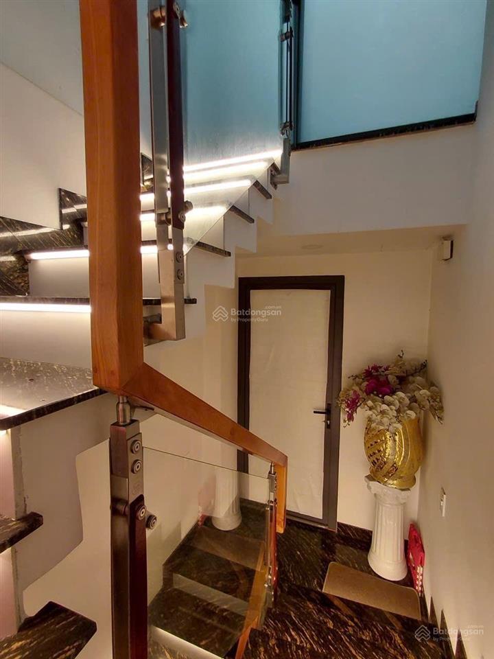 Bán nhà đông hồ  p.8  tân bình  hẻm xe tải thông  30m²  6.4t tl