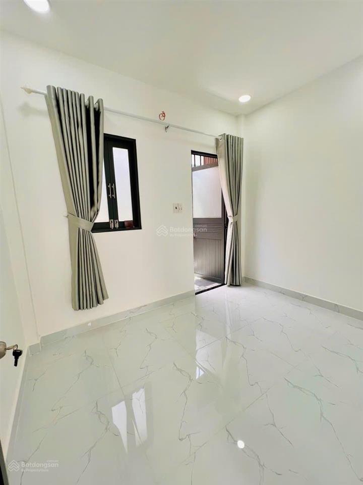 Bán nhà 2 tầng gò dầu  tân quý  quận tân phú  gần mặt tiền  18m2  2.85t tl